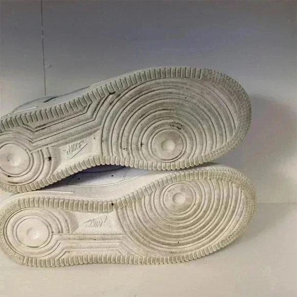 Nike Air Force 1 '07  Sneakers White Size 7 Low Top Casual Shoes Unisex Trendy - Picture 7 of 7